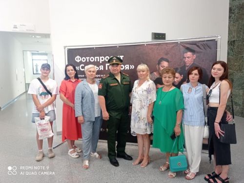 Родственники погибших на СВО Июдина и Саитова стали участниками фотопроекта «Семья героя»