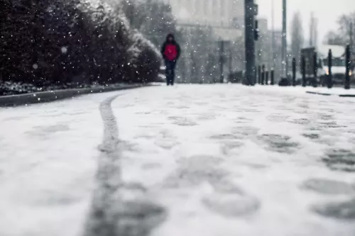Сегодня пасмурно и метель