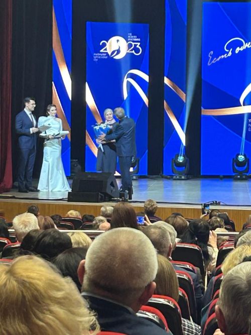 Ветерана образования из Высокогорского района Флюру Афанасьеву наградили почетной медалью
