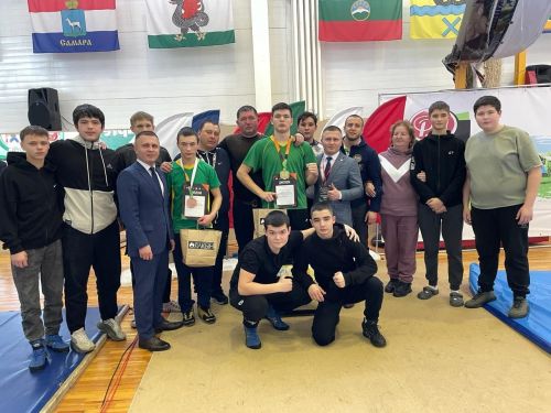Юноши возвратились с медалями с Первенства РТ по корэш