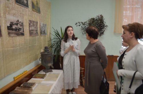 Учхозская школа приняла гостей на VIII Республиканскую историко-литературную конференцию «Научитесь любить»