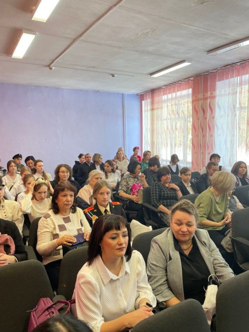 Учхозская школа приняла гостей на VIII Республиканскую историко-литературную конференцию «Научитесь любить»