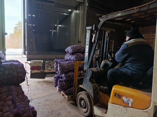 Хозяйства района отправили в Лисичанск гуманитарный груз