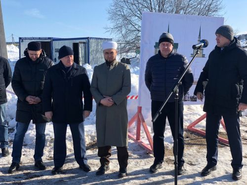 В селе Айбаш продолжается реставрация мечети, у которой рухнул минарет