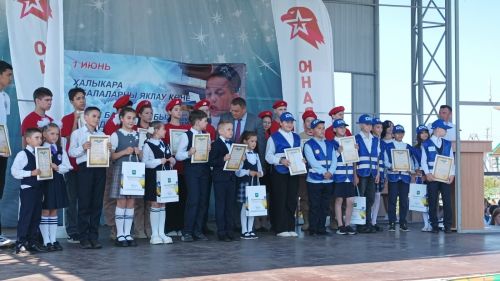 Сегодня в парке «Заказание» прошёл праздник, приуроченный ко дню защиты детей