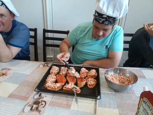 Подопечные группы дневного пребывания  овладевали кулинарными секретами