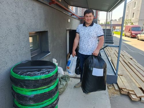 Высокогорцы передали пять тонн гуманитарного груза бойцам СВО