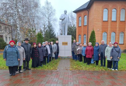 Сегодня прошел митинг ко дню Революции