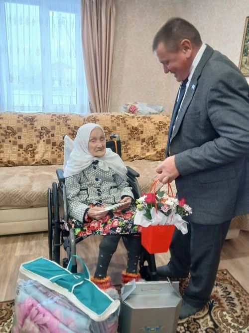 101-летний юбилей в Сая: поздравили долгожительницу Тайфэ Зиганшину