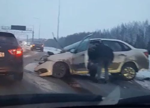 Сегодня утром в Высокогорском районе произошло ДТП