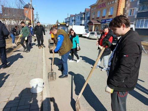 Сегодня в Высокогорском районе провели первый общерайонный субботник