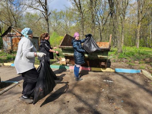 В районе идет Всероссийский субботник