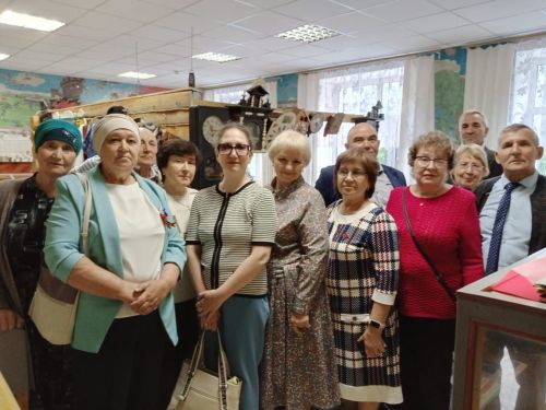 Активисты ветеранского движения побывали в Дубьязской средней школе.