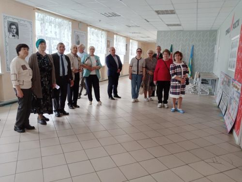 Активисты ветеранского движения побывали в Дубьязской средней школе.