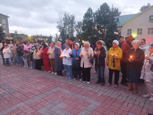 Жители Высокой горы почтили память жертв Великой Отечественной войны