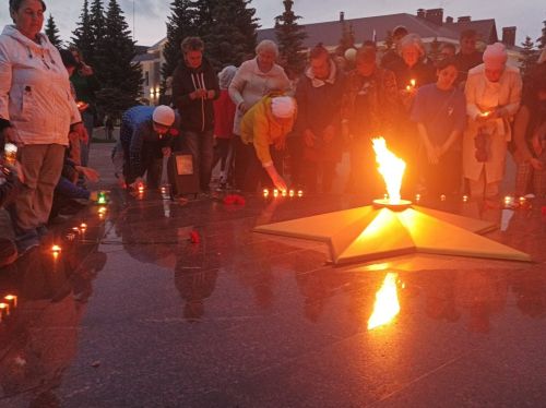 Жители Высокой горы почтили память жертв Великой Отечественной войны