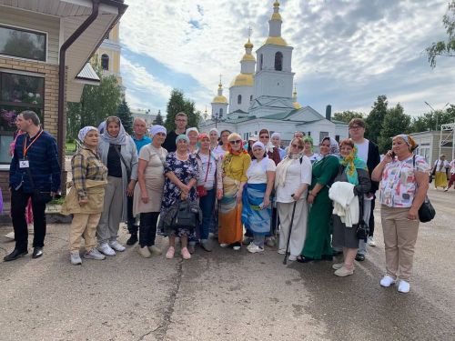 Семьи участников СВО посетили святые места
