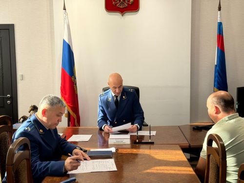 Заместитель прокурора Татарстана принял 20 жителей Высокогорского района