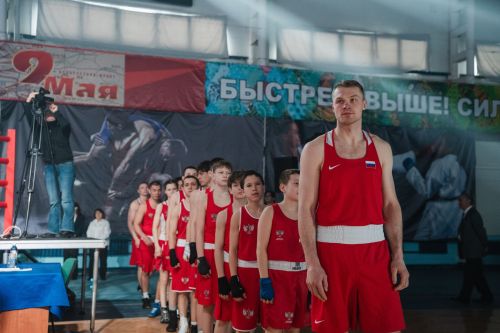 Легенды ринга и юные чемпионы: как в Высокой Горе прошел турнир по боксу