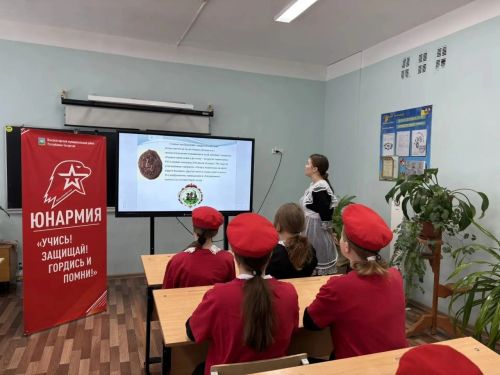 Урок патриотизма в Мемдельской школе: символы Татарстана