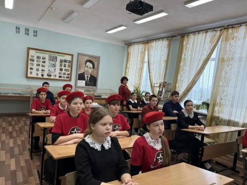 Урок патриотизма в Мемдельской школе: символы Татарстана