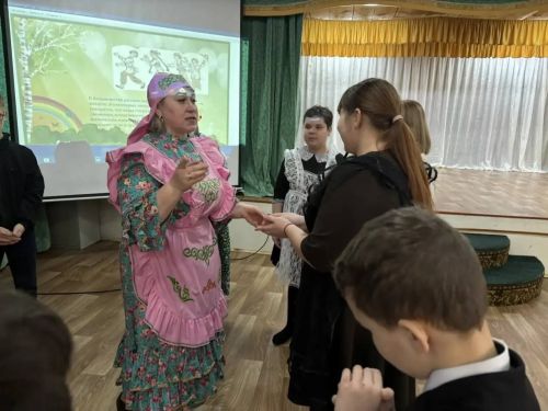 В Березкинском СДК школьники сыграли в народные игры по Пушкинской карте