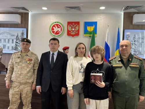 В Высокогорском районе передали награды семьям погибших бойцов