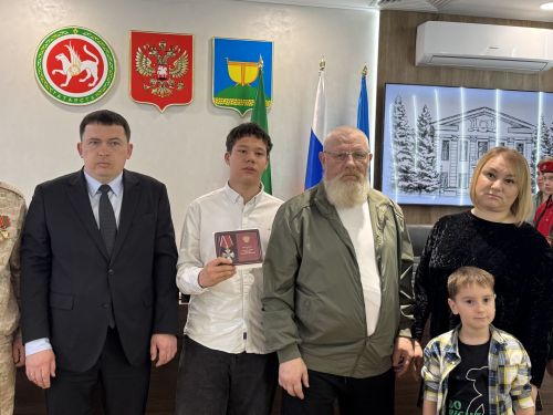В Высокогорском районе передали награды семьям погибших бойцов
