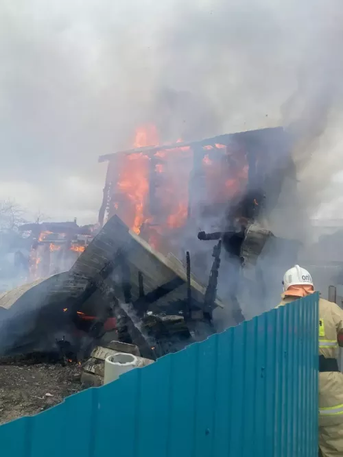 Пожар уничтожил дом в СНТ «Химик» в Высокогорском районе