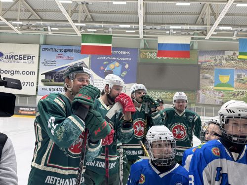 Аншлаг в Татарстане: Данис Зарипов устроил мастер-класс, потом забил в матче