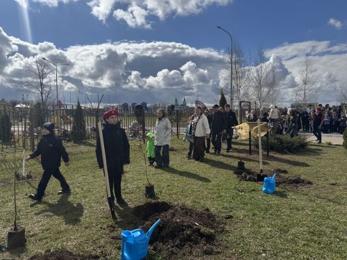 В школе Высокогорского района открыли Аллею героев