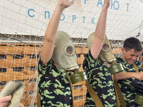Зарница 2.0 в школе №4 объединила учеников в командной игре