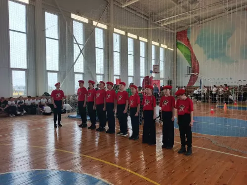 Зарница 2.0 в школе №4 объединила учеников в командной игре
