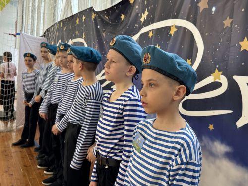 Зарница 2.0 в школе №4 объединила учеников в командной игре
