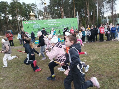 В Бирюлях 1 мая стартовала легкоатлетическая эстафета (фото)