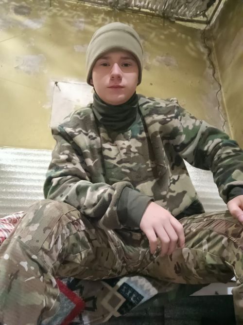 «Для меня война началась в 2014-м»: как 17-летний Данила Мусин возит гумпомощь