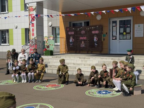 В детском саду «Байгыш» прошёл парад в честь Дня Победы