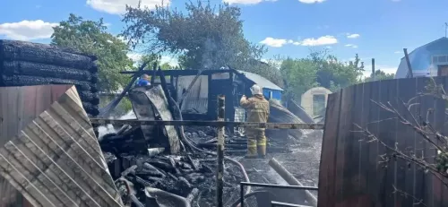 Пожар в СНТ «Автомобилист‑3»: сгорели дом, баня и хозяйственные постройки