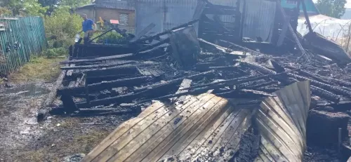 Пожар в СНТ «Автомобилист‑3»: сгорели дом, баня и хозяйственные постройки