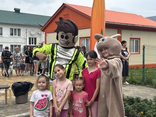 В поселке Дачное открыли обновленный двор по программе «Наш двор»