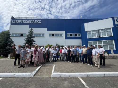 В Высокогорском районе открыли бюст легендарному борцу Анвару Гилязову