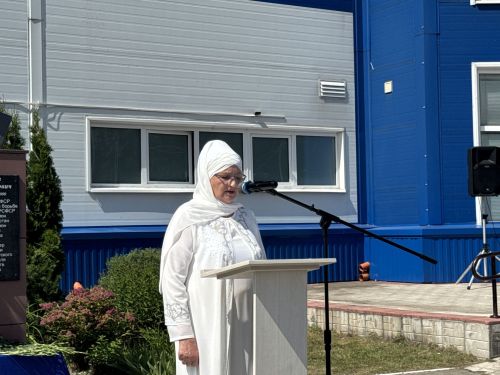 В Высокогорском районе открыли бюст легендарному борцу Анвару Гилязову