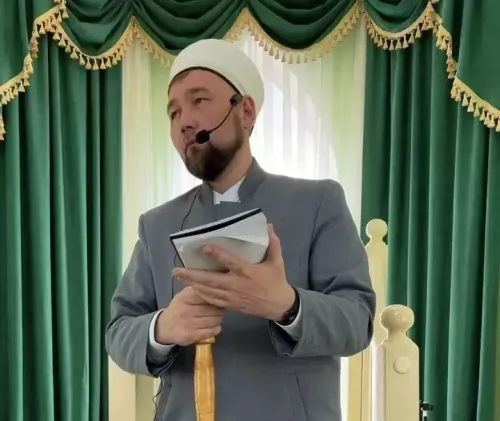 Фарит хазрат Шарапов объяснил важность знаний в исламе