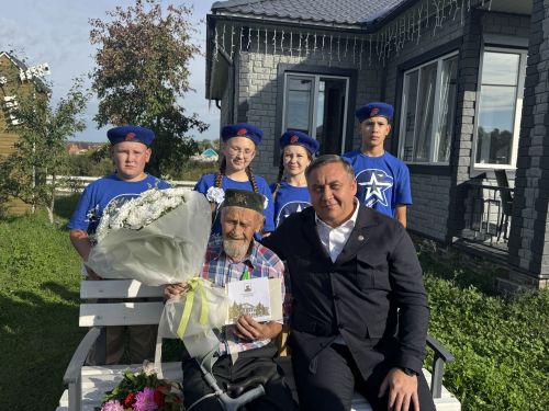 Житель Ямашурминского поселения Рашит Ибрагимов отметил 100-летие
