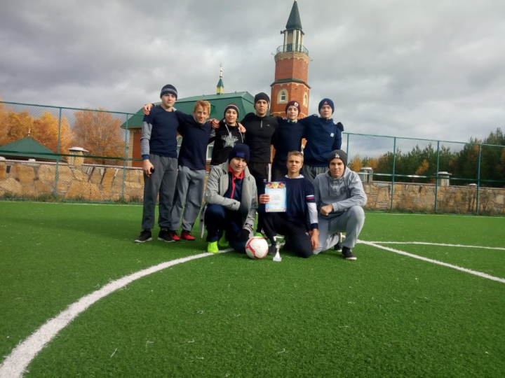 Команда Березкинской ООШ заняла первое место  по мини-футболу