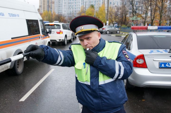 В России будут штрафовать за остановку на «вафельнице»