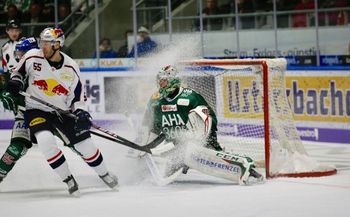 Ветераны «Ак Барса» выиграли хоккейный турнир в Казани