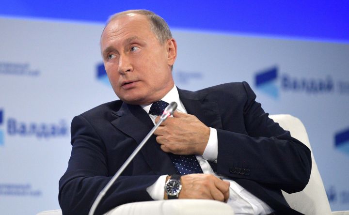 Владимир Путин раскритиковал ситуацию со справками для получения прав