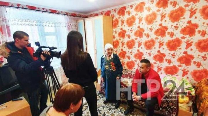 Нижнекамский блогер бесплатно сделал ремонт в квартире одинокой пенсионерки