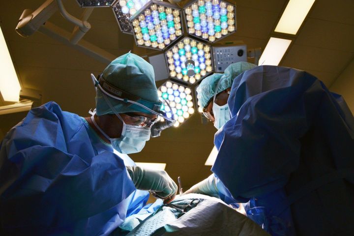 В детской больнице Нижнекамска помимо нитей начали использовать медицинский клей